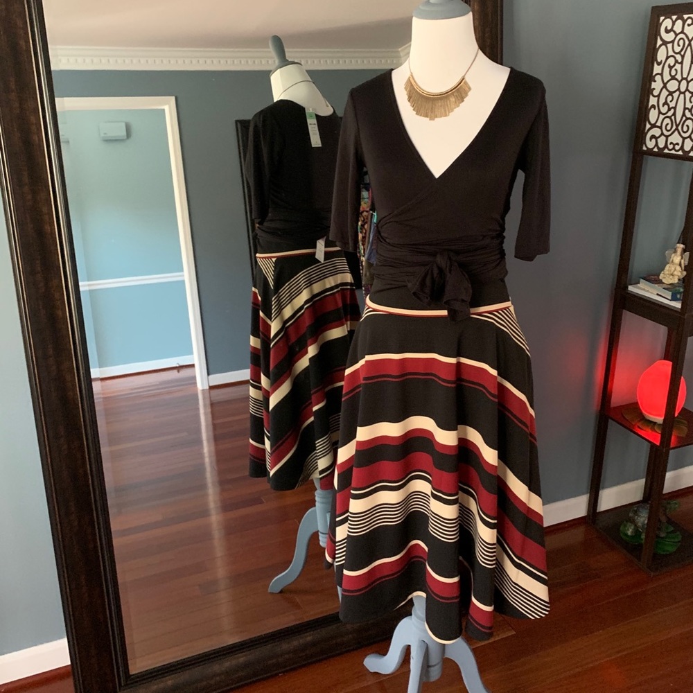 Midi Skirt - Black Stripe